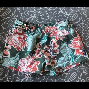 Patagonia Baggies - Tropical Print
